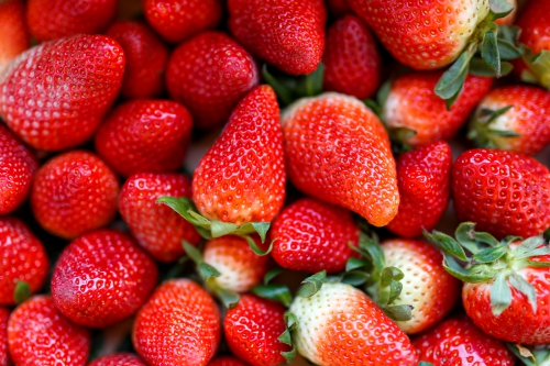 summer-background-with-fresh-red-strawberries-2021-09-03-05-41-32-utc